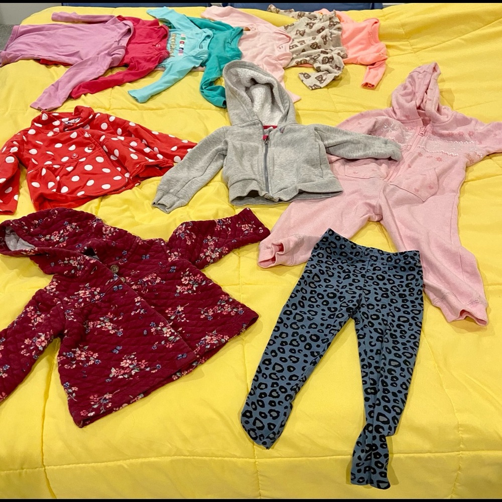 Girls winter clothes 18-24 months, lot of 12